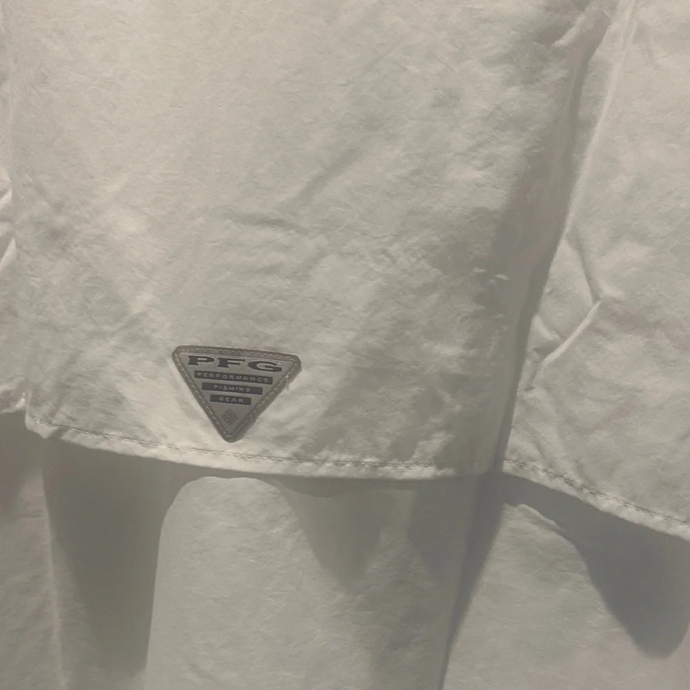 Columbia Men's White Casual Button Down Shirt omni shade relaxed Fit Size L - Picture 9 of 16